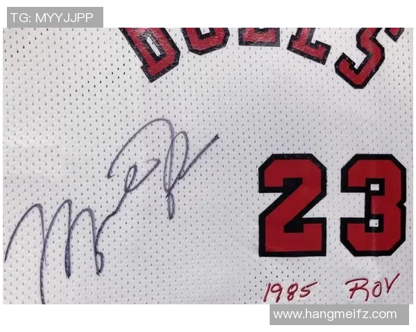 足球明星签名照真伪辨析揭秘与收藏价值探讨